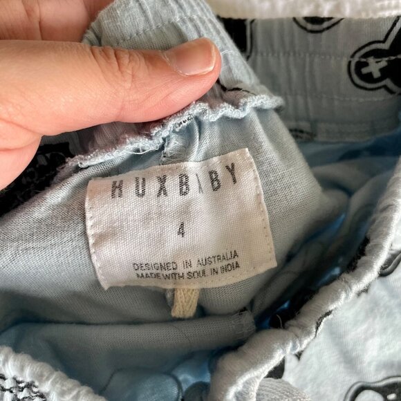 Huxbaby Blue/Black Printed Graphic Shorts in Size 4 - Picture 3 of 5
